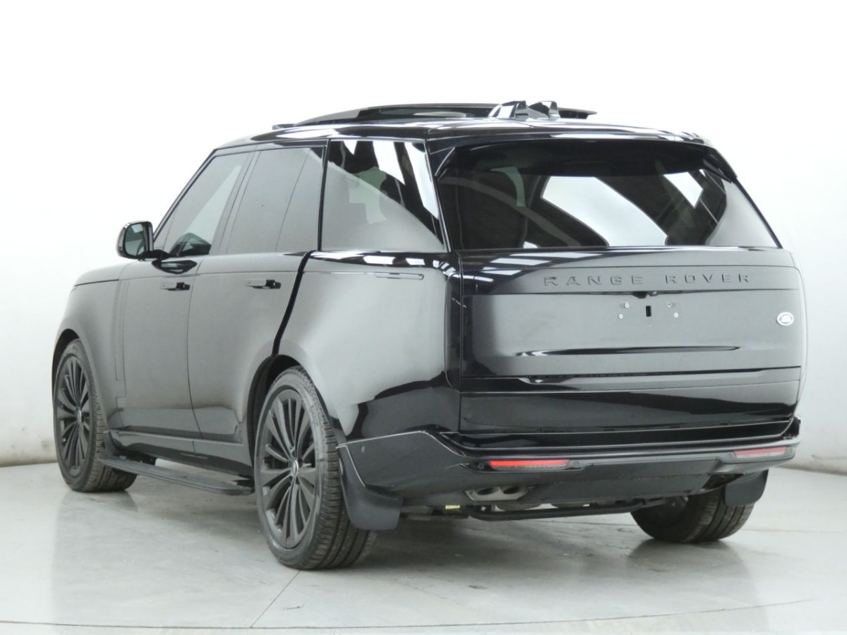 LAND ROVER RANGE ROVER 4.4 FIRST EDITION 5D 523 BHP - 2022 - £122,990