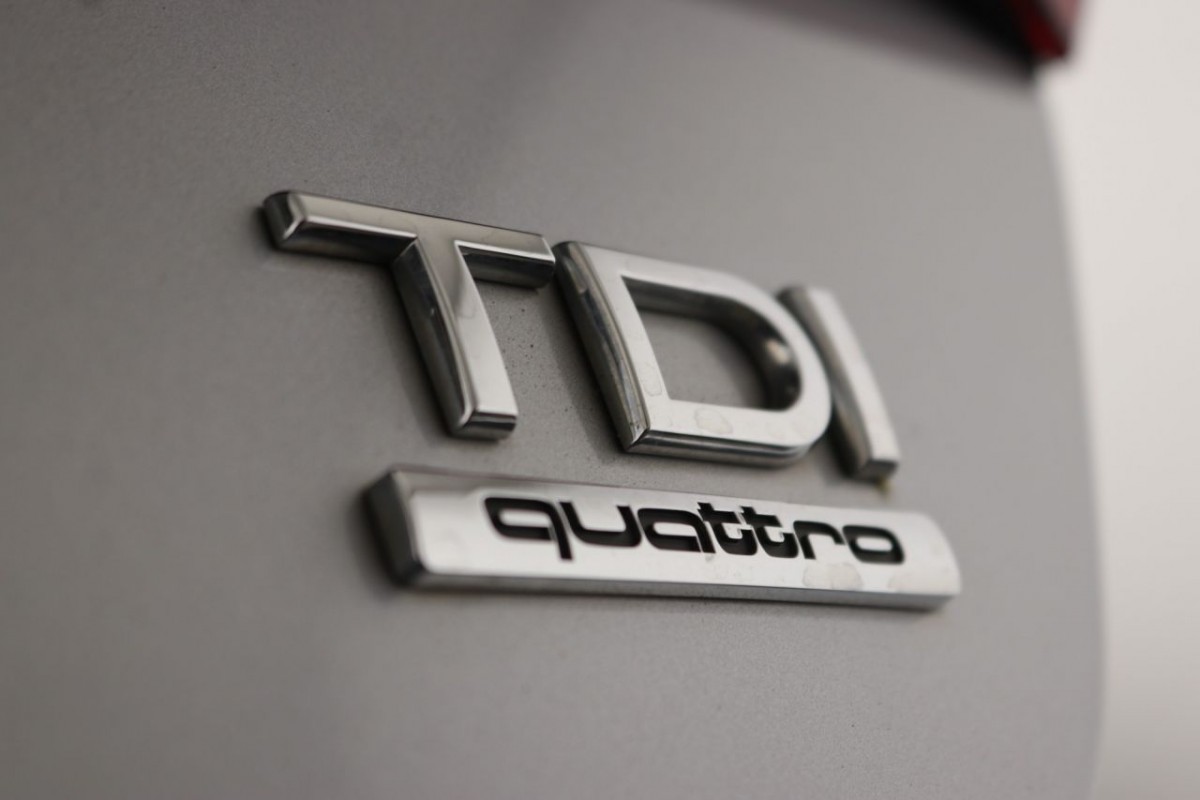 AUDI A8 3.0 TDI QUATTRO SE EXECUTIVE 4D 258 BHP - 2016 - £23,700