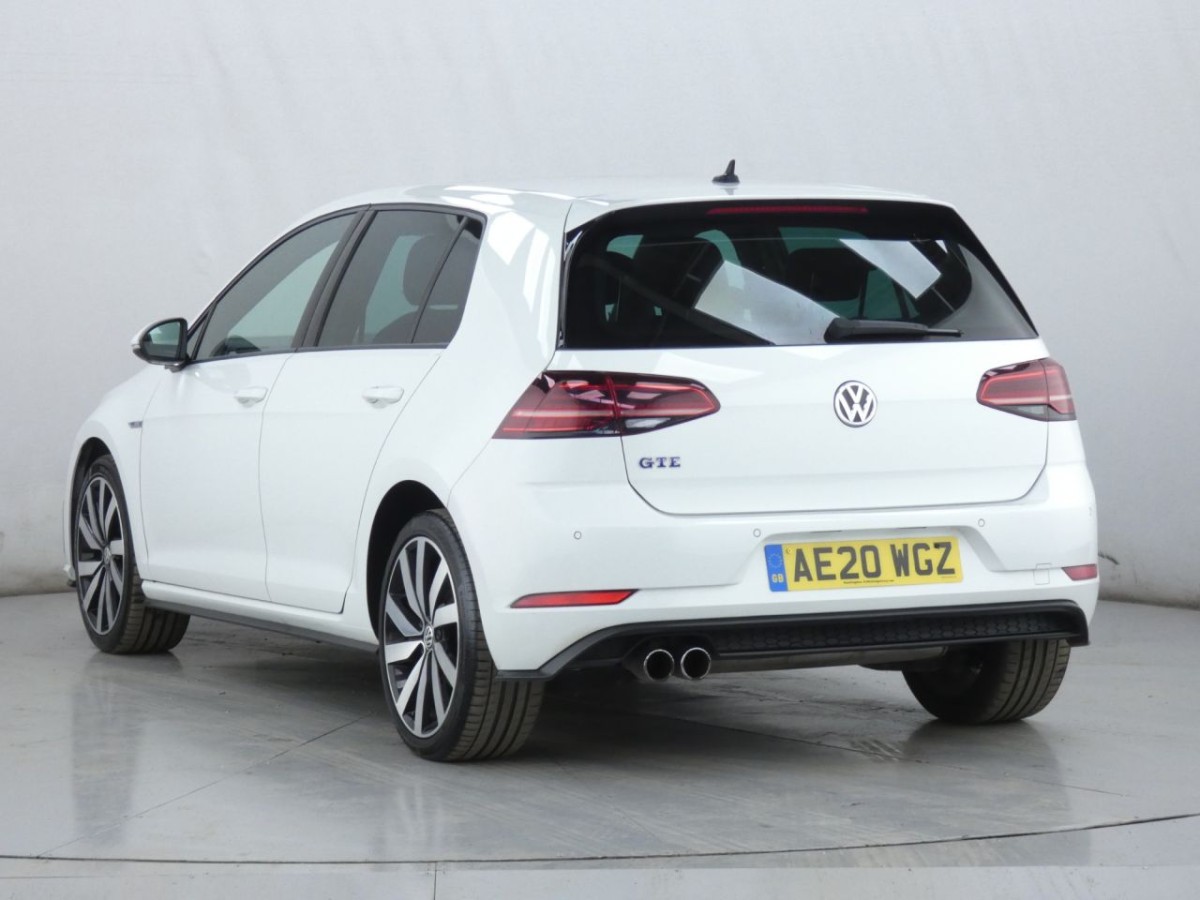 VOLKSWAGEN GOLF 1.4 GTE ADVANCE DSG 5D 202 BHP - 2020 - £12,990