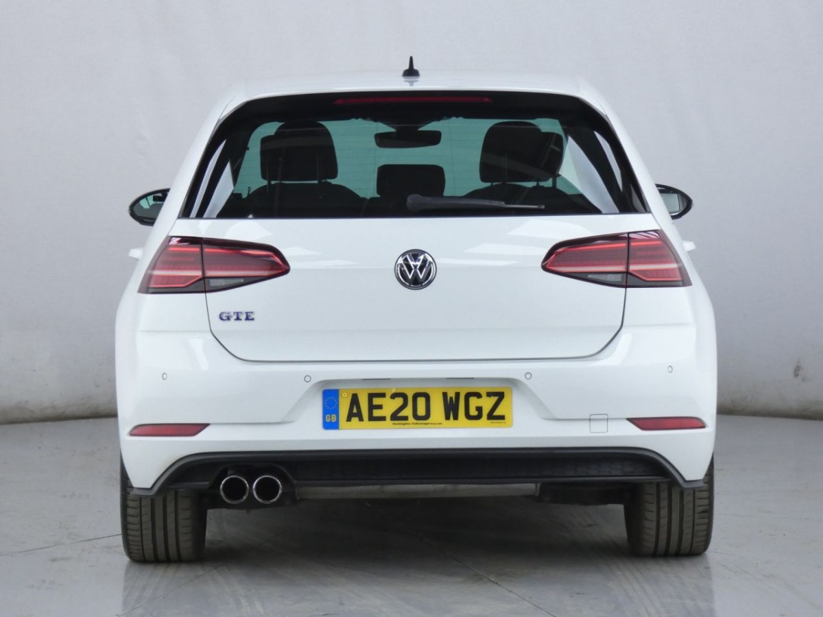 VOLKSWAGEN GOLF 1.4 GTE ADVANCE DSG 5D 202 BHP - 2020 - £12,990