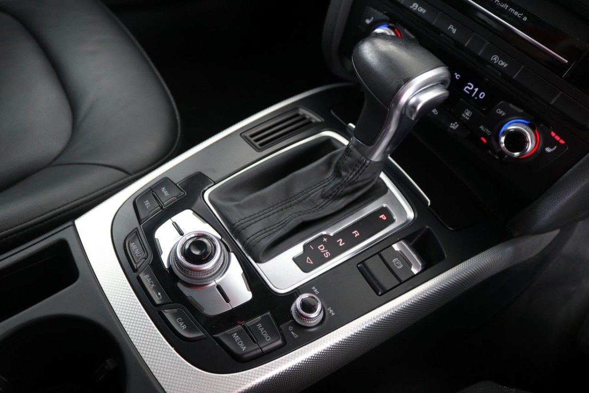 AUDI A4 AVANT 2.0 AVANT TDI SE TECHNIK 5D AUTO 148 BHP ESTATE - 2015 - £11,300