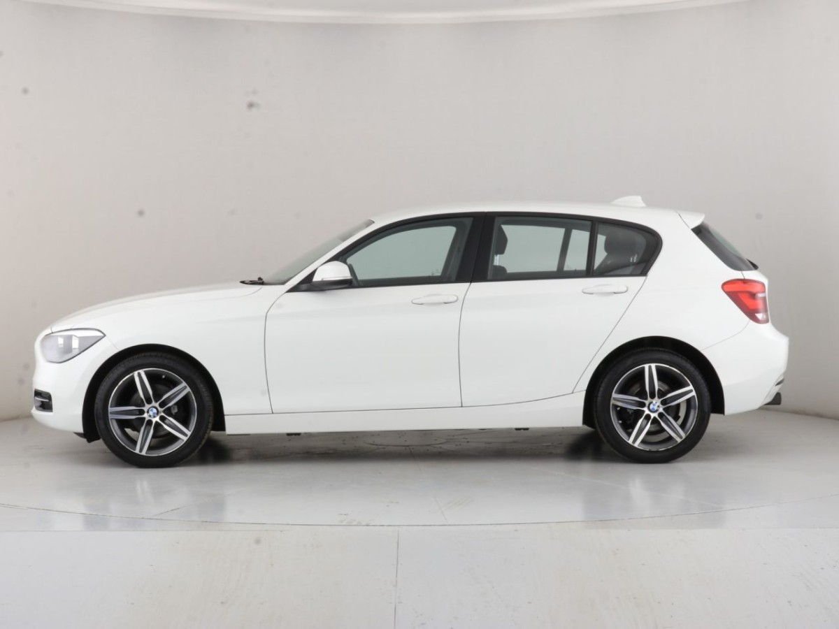 BMW 1 SERIES 1.6 116I SPORT 5D 135 BHP - 2015 - £11,400