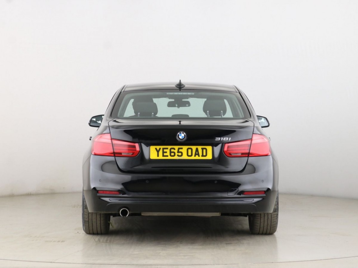 BMW 3 SERIES 1.5 318I SPORT 4D 135 BHP - 2015 - £10,990