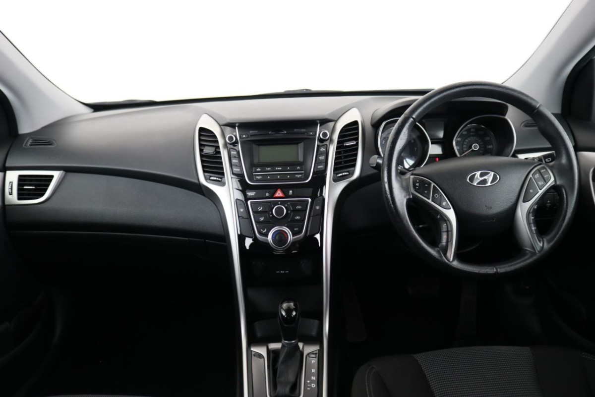 HYUNDAI I30 1.6 ACTIVE 5D AUTO 118 BHP HATCHBACK - 2012 - £6,400