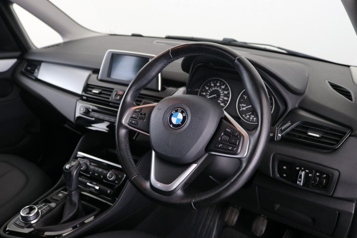 BMW 2 SERIES 1.5 216D SE ACTIVE TOURER 5D 114 BHP HATCHBACK - 2016 - £9,490