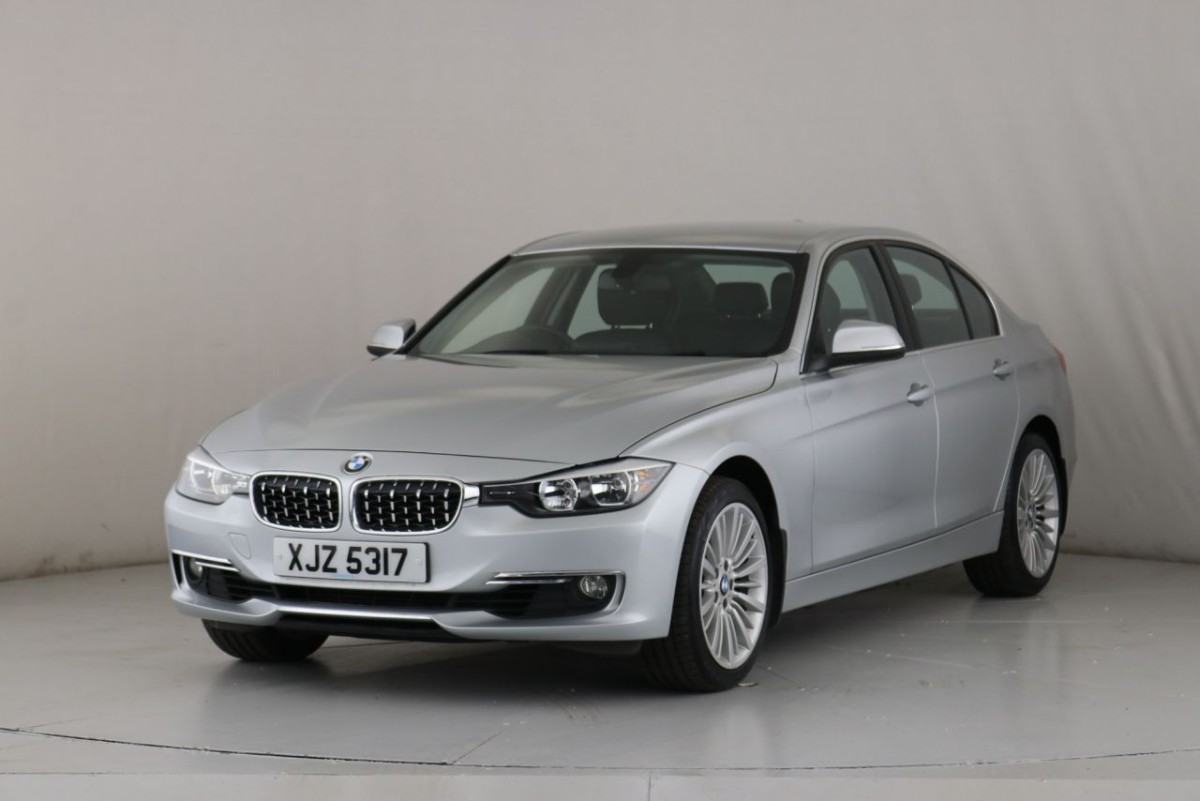 BMW 3 SERIES 2.0 320I LUXURY 4D 181 BHP - 2015 - £11,400