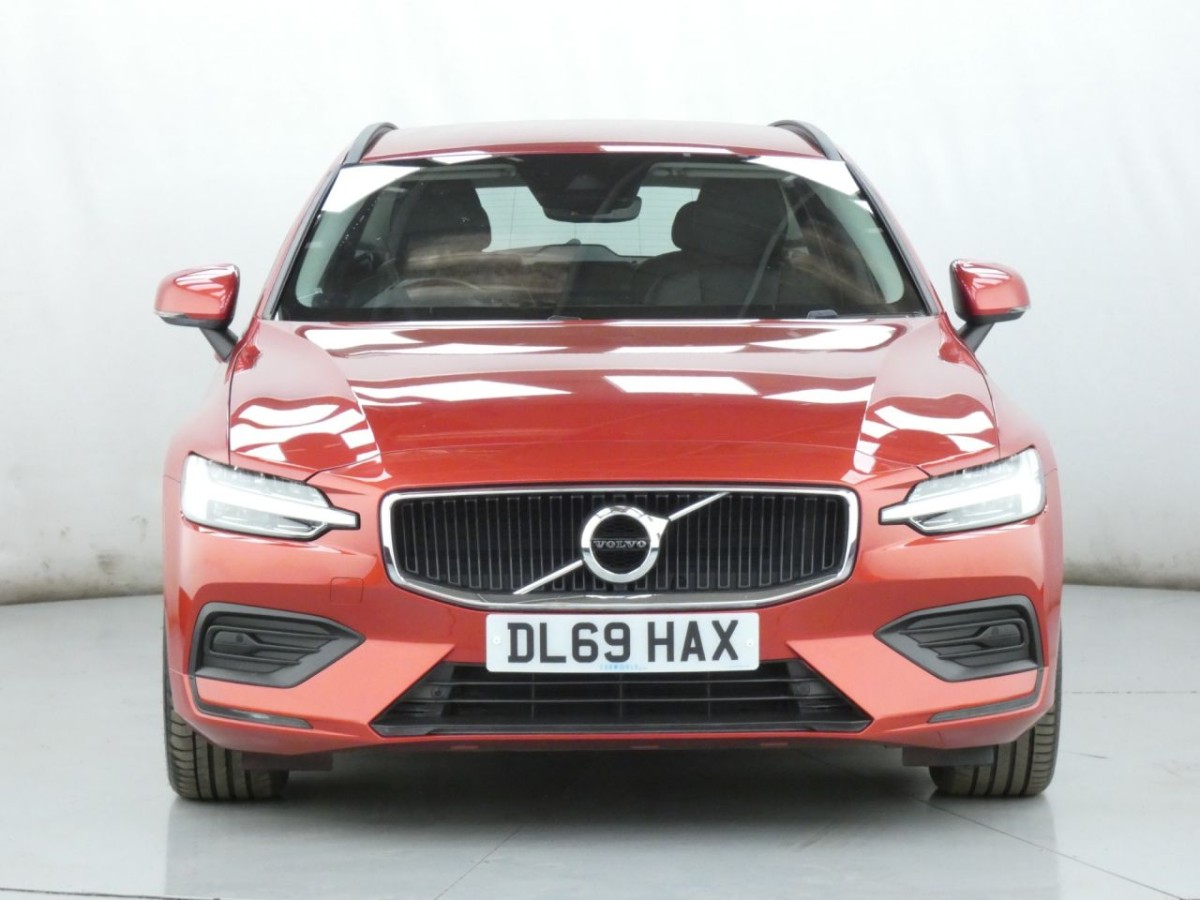 VOLVO V60 2.0 D3 MOMENTUM PLUS 5D 148 BHP - 2020 - £13,400