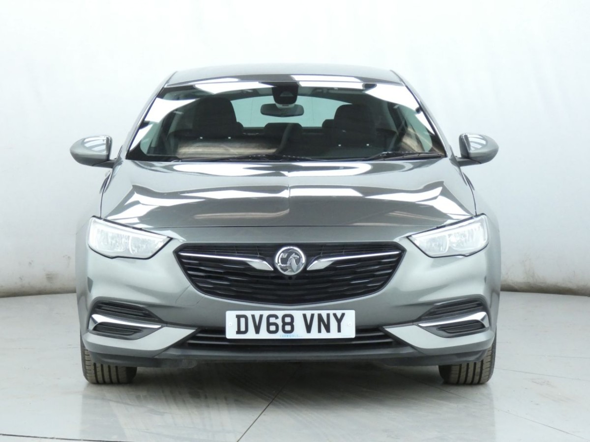 VAUXHALL INSIGNIA GRAND SPORT 1.6 DESIGN NAV 5D 109 BHP - 2018 - £7,700