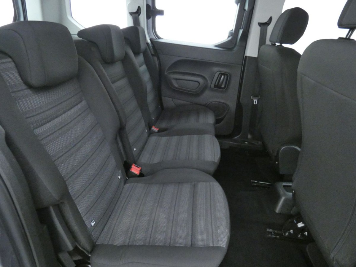 VAUXHALL COMBO LIFE EDITION S/S 5D 109 BHP - 2021 - £12,990