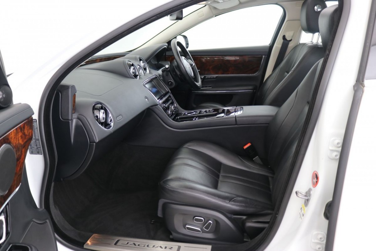 JAGUAR XJ 3.0 PREMIUM LUXURY V6 D AUTO - 2014 - £19,990