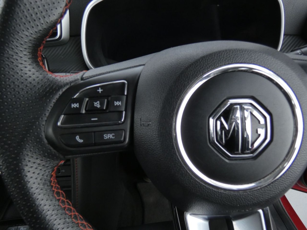 MG MG ZS 1.5 EXCLUSIVE VTI-TECH 5D 105 BHP - 2021 - £13,300