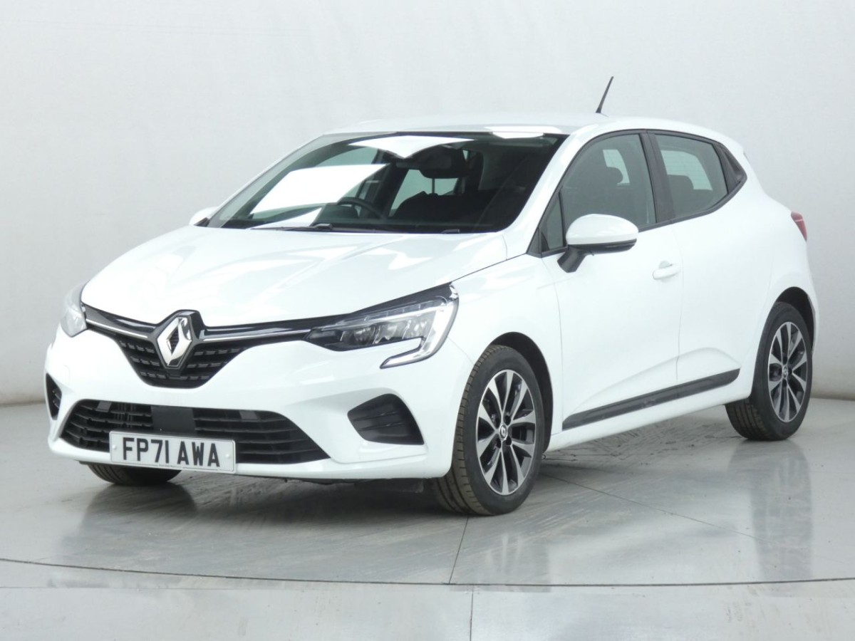 RENAULT CLIO 1.0 ICONIC TCE 5D 90 BHP - 2021 - £9,700