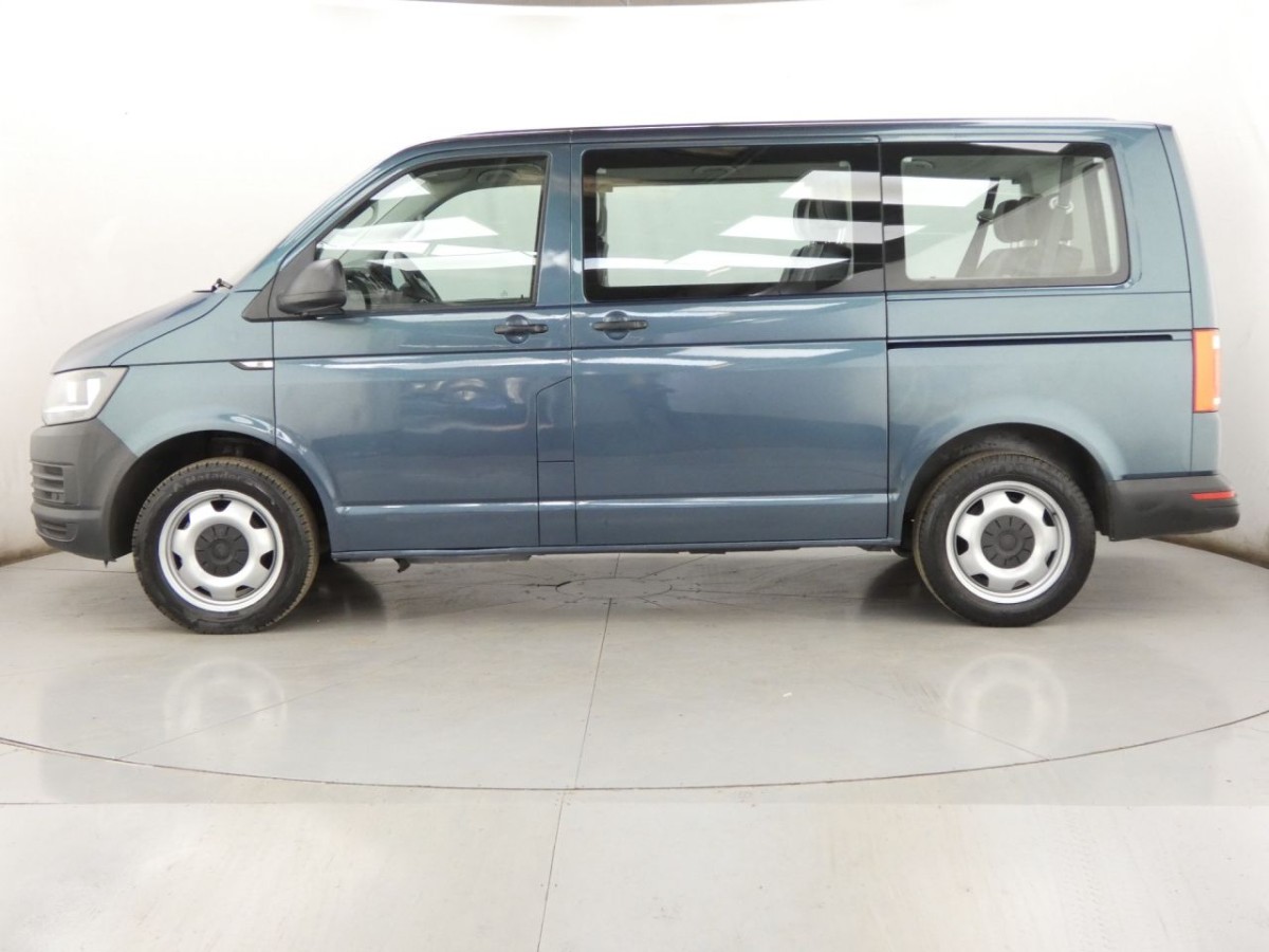 VOLKSWAGEN TRANSPORTER SHUTTLE 2.0 T32 TDI SHUTTLE S BMT 5D 101 BHP - 2019 - £23,990