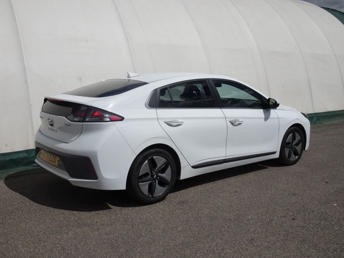 HYUNDAI IONIQ 1.6 PREMIUM SE MHEV 5D 140 BHP - 2022 - £15,400