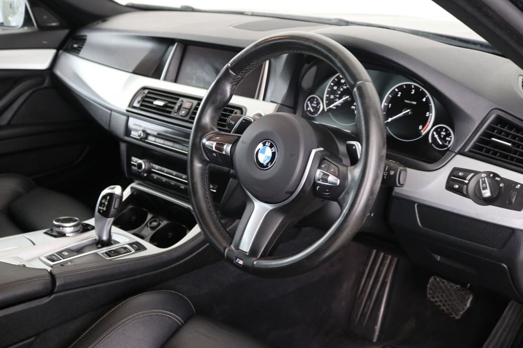 BMW 5 SERIES 2.0 520D M SPORT TOURING 5D 188 BHP - 2015 - £15,800
