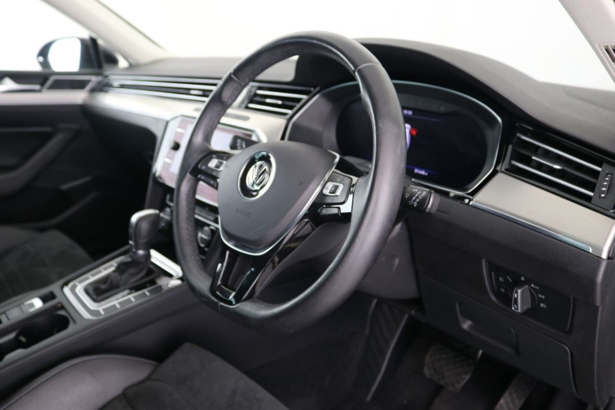 VOLKSWAGEN PASSAT 1.6 GT TDI BLUEMOTION TECHNOLOGY DSG 5D AUTO 119 BHP ESTATE - 2017 - £13,990