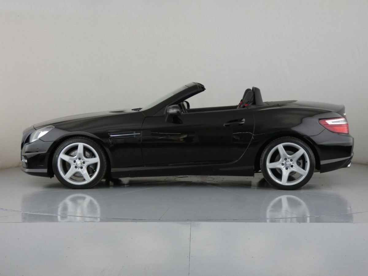 MERCEDES-BENZ SLK 2.1 SLK250 CDI BLUEEFFICIENCY AMG SPORT 2D 204 BHP - 2015 - £11,990