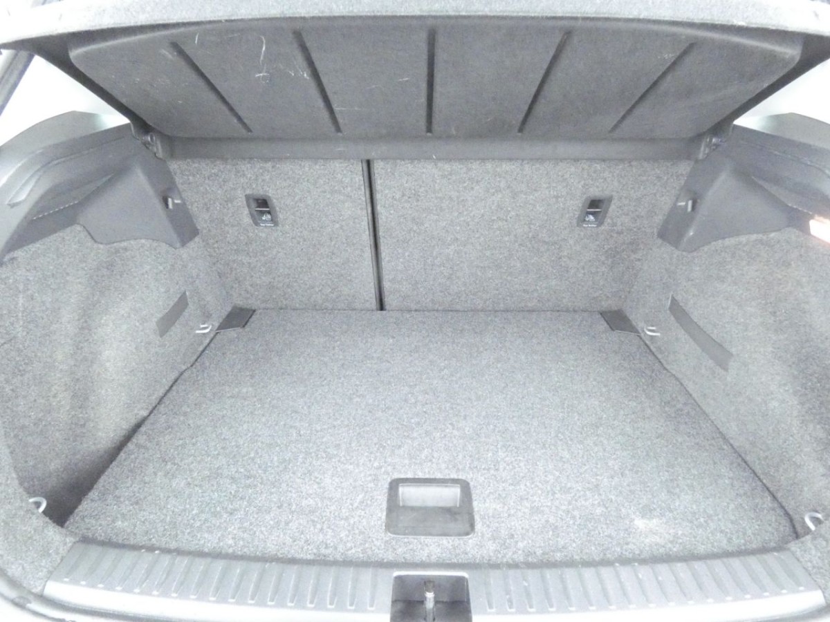 SEAT ARONA 1.0 TSI SE TECHNOLOGY 5D 94 BHP - 2020 - £9,900