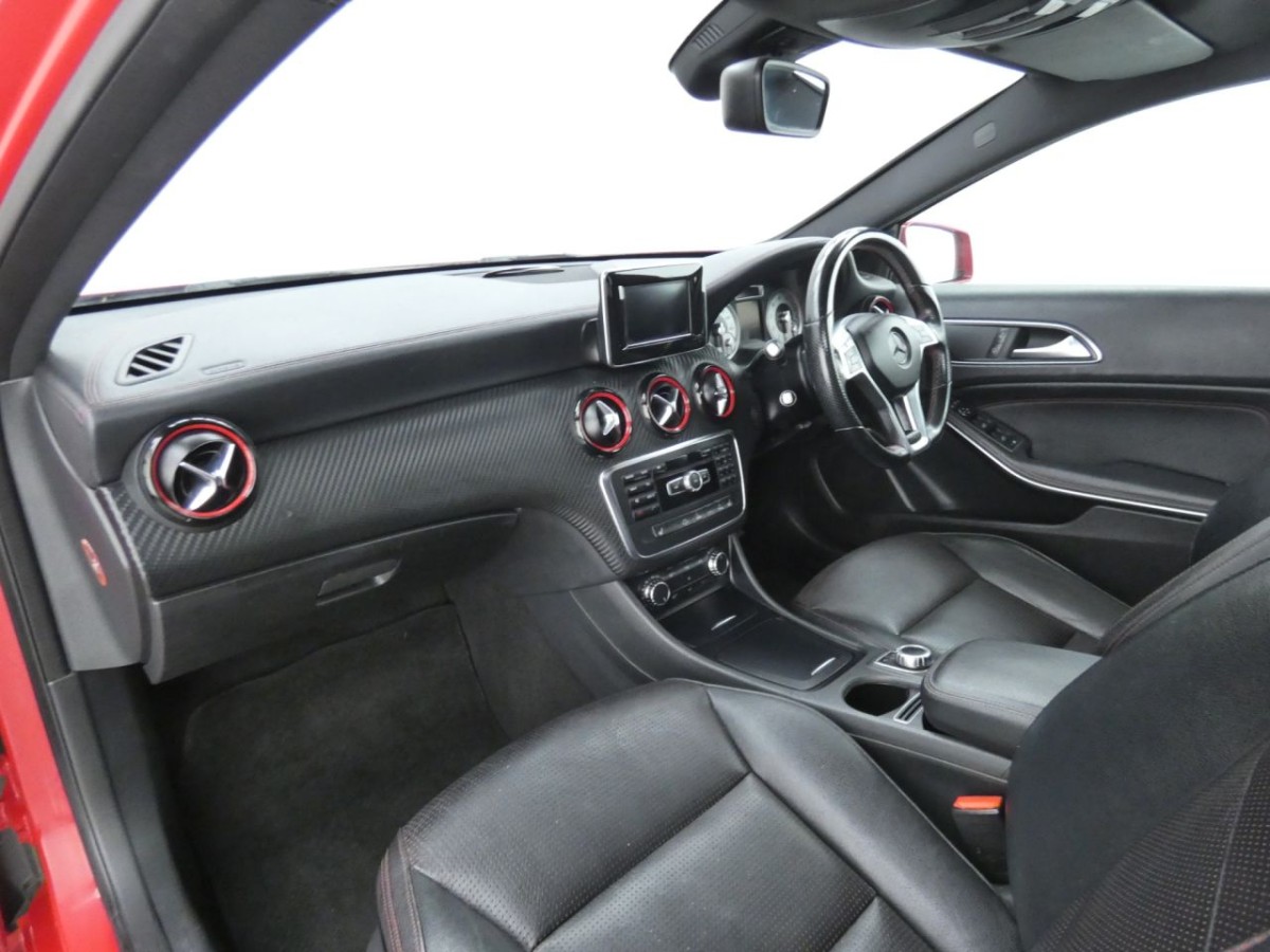 MERCEDES-BENZ A-CLASS 2.0 A250 4MATIC ENGINEERED BY AMG 5D AUTO 211 BHP - 2014 - £8,400