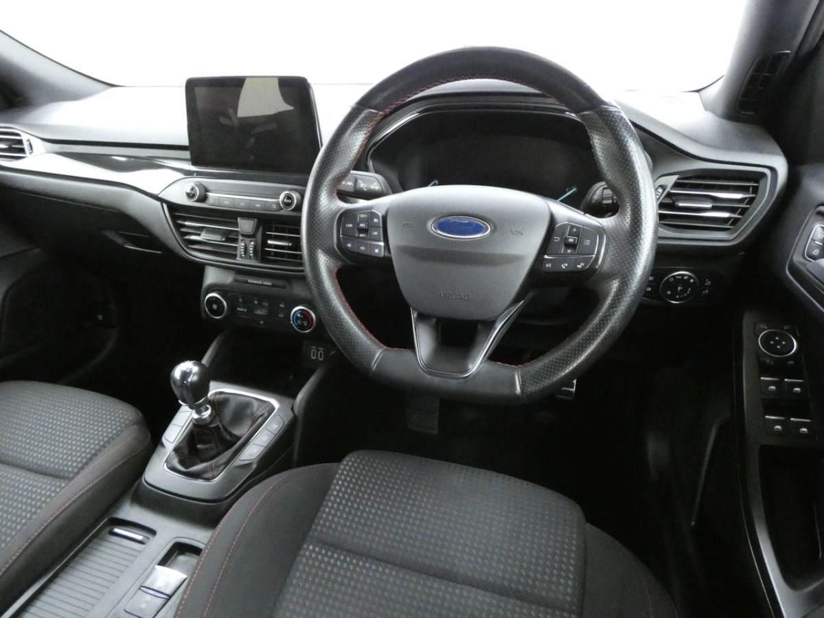 FORD FOCUS 1.0 ST-LINE EDITION MHEV 5D 124 BHP - 2021 - £12,400