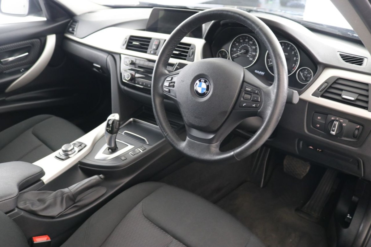 BMW 3 SERIES 1.5 318I SE 4D 135 BHP - 2017 - £14,990