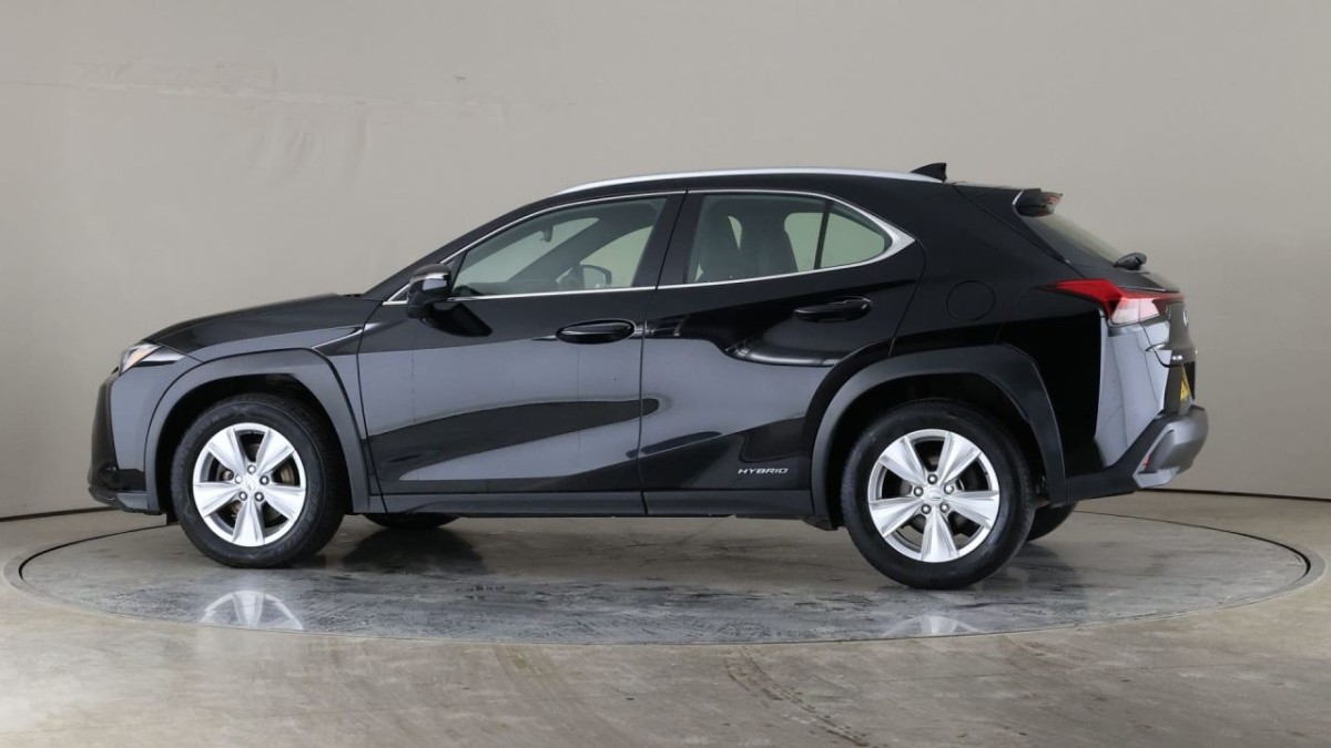 LEXUS UX 2.0 250H 5D 108 BHP - 2021 - £18,700