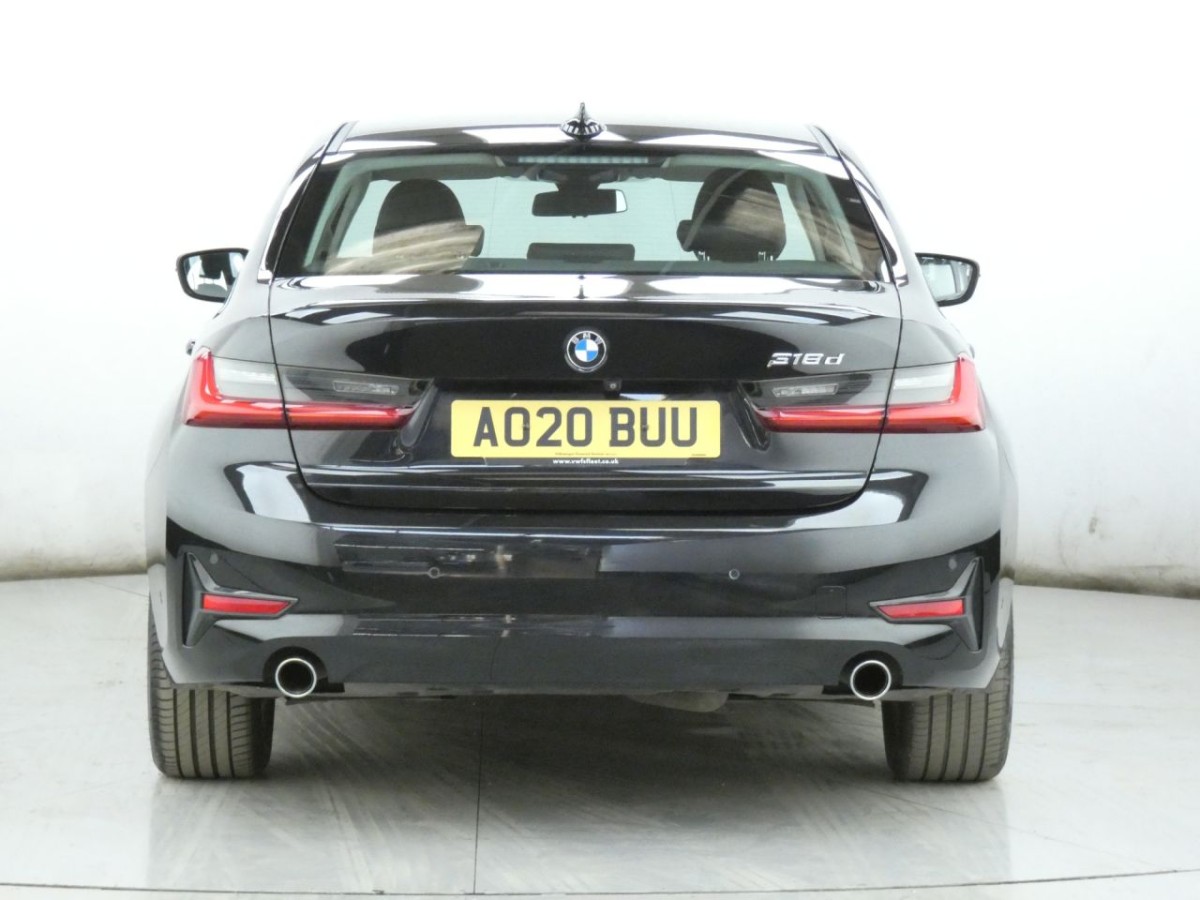 BMW 3 SERIES 2.0 318D SE 4D 148 BHP - 2020 - £10,990