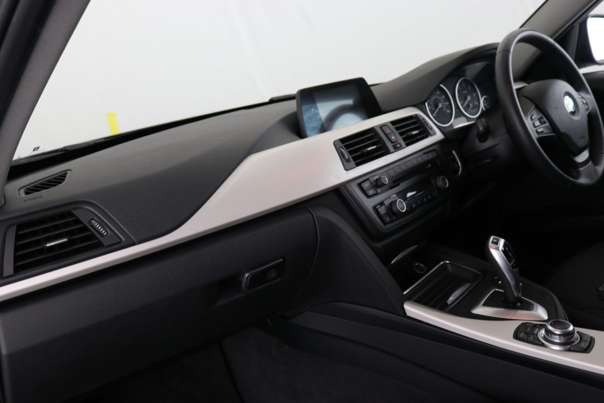 BMW 3 SERIES 2.0 320D EFFICIENTDYNAMICS 4D 161 BHP - 2014 - £11,300