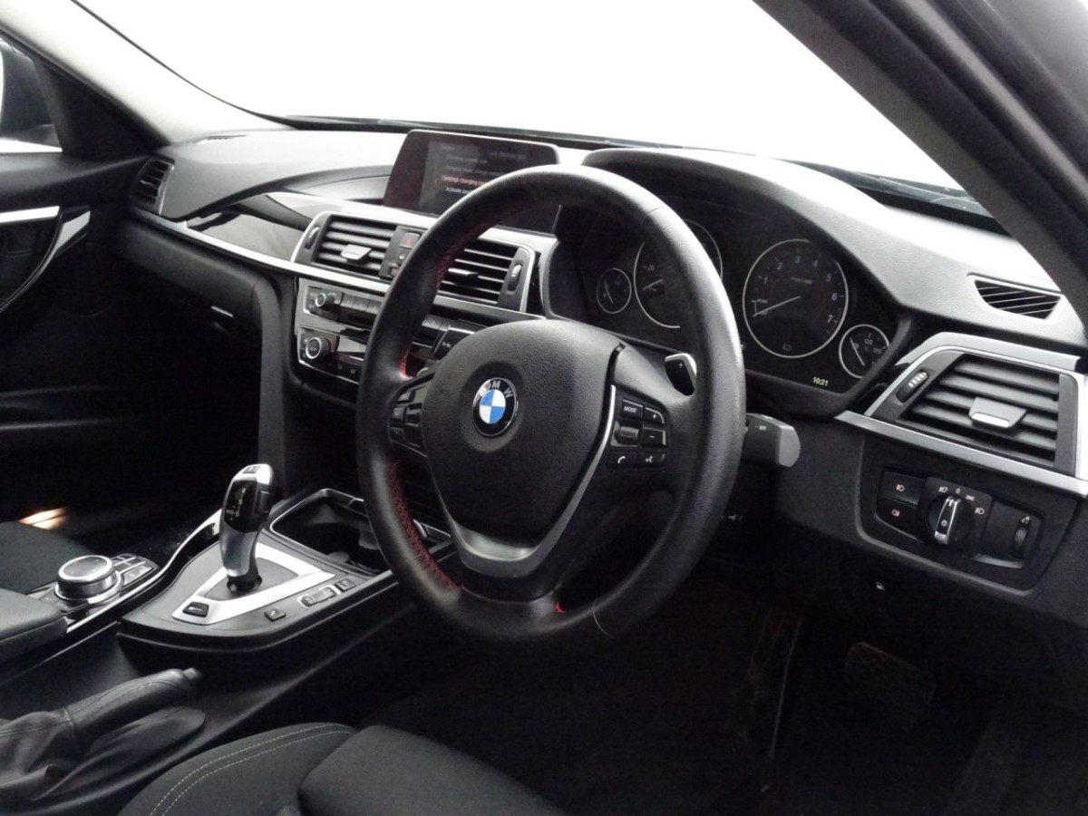 BMW 3 SERIES 2.0 330E SPORT 4D 181 BHP - 2018 - £11,400