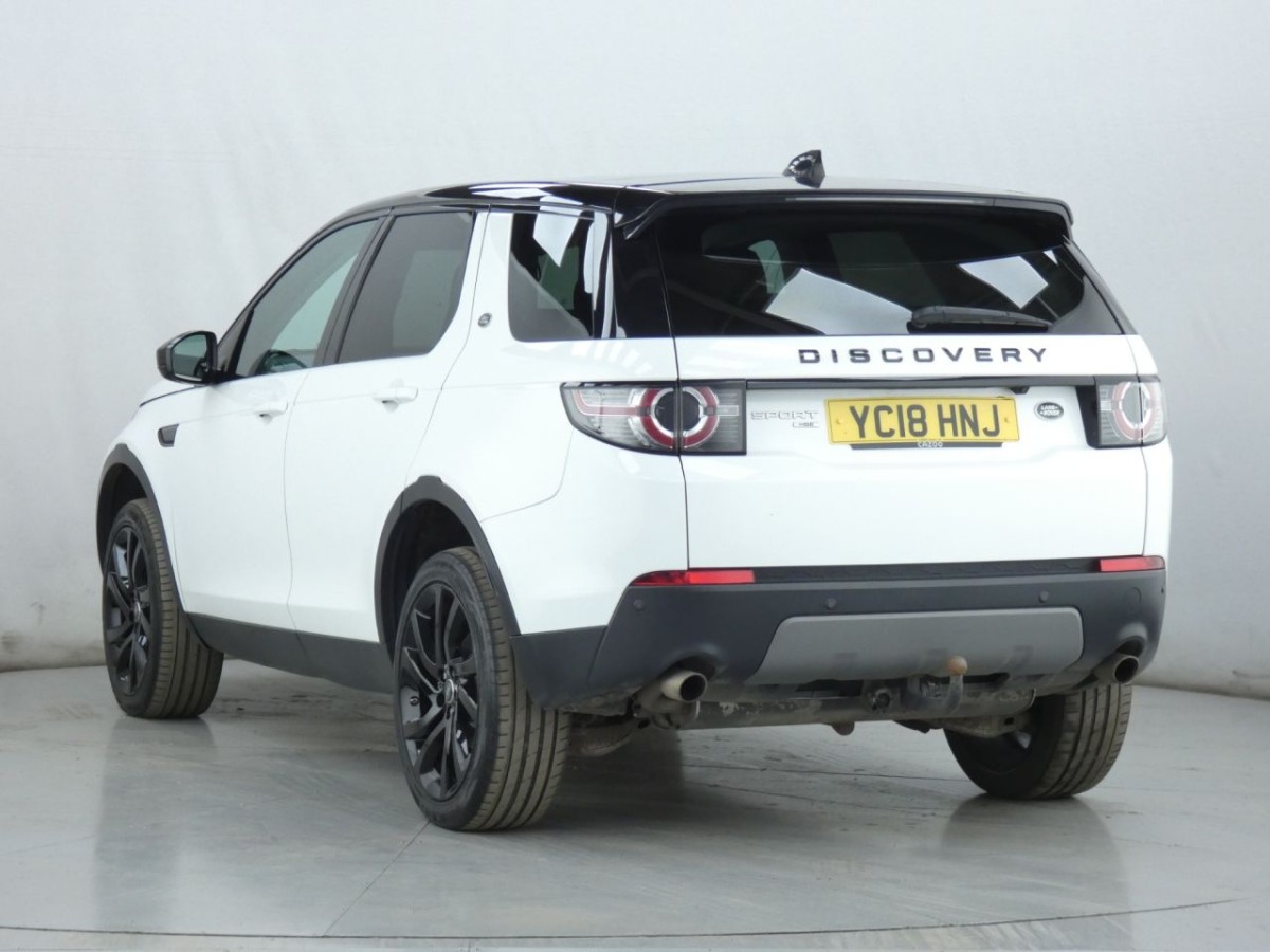 LAND ROVER DISCOVERY SPORT 2.0 TD4 HSE BLACK 5D 180 BHP - 2018 - £17,700