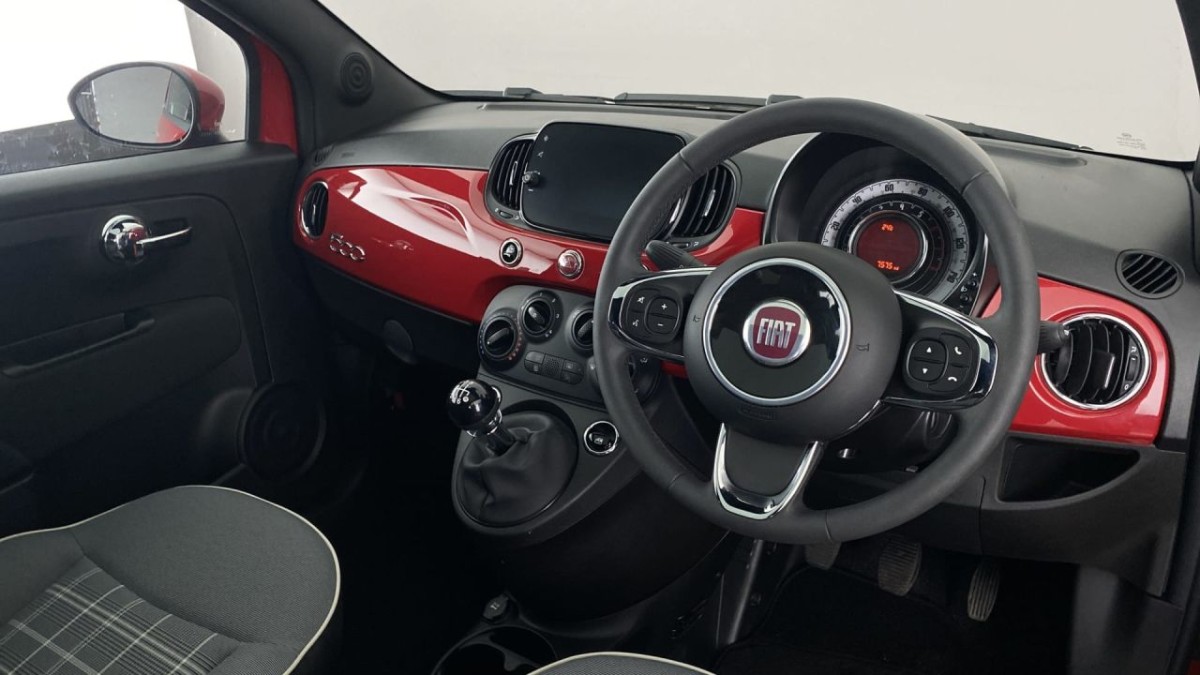 FIAT 500 1.0 LOUNGE MHEV 3D 69 BHP - 2021 - £10,400