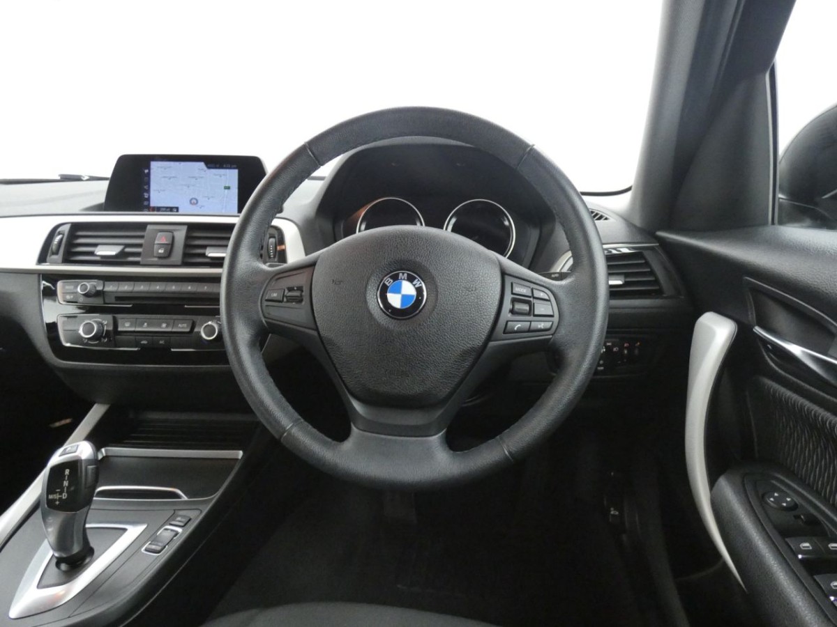 BMW 1 SERIES 1.5 118I SE 5D 134 BHP - 2018 - £11,990