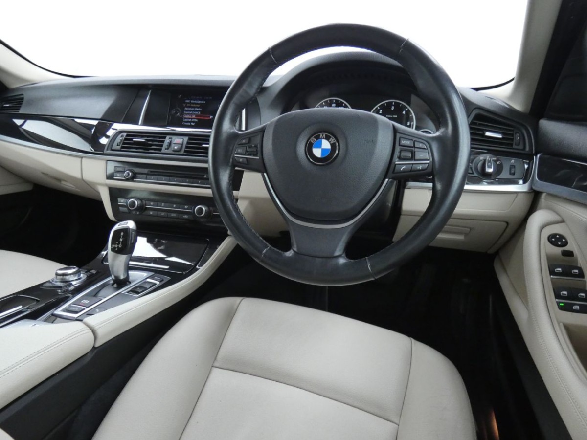 BMW 5 SERIES 2.0 520D SE TOURING 5D 188 BHP - 2017 - £16,890