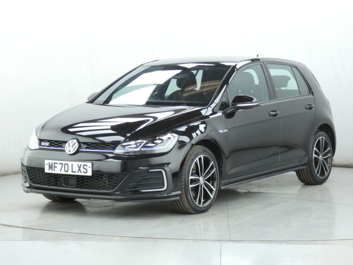 VOLKSWAGEN GOLF 1.4 GTE DSG 5D 202 BHP - 2020 - £14,990