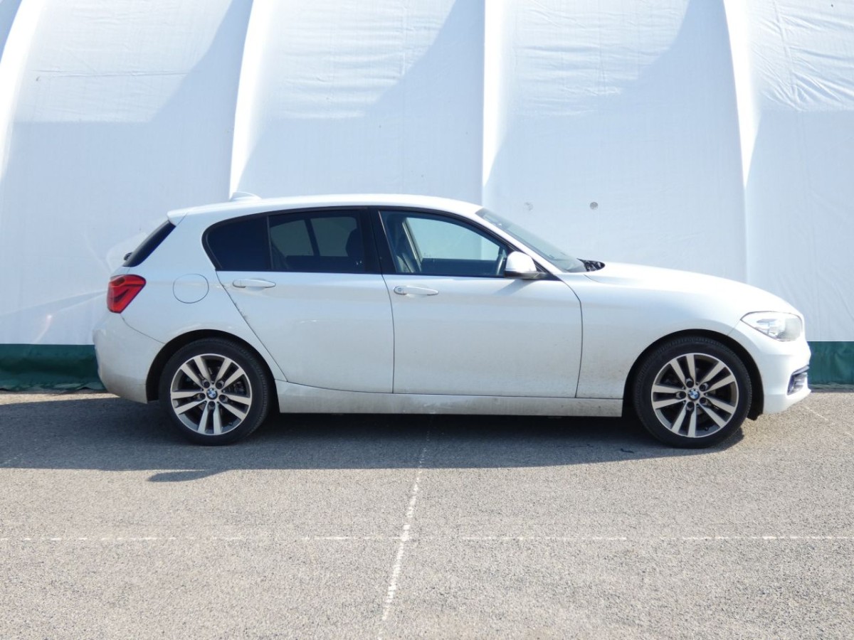 BMW 1 SERIES 2.0 118D SPORT 5D 147 BHP HATCHBACK - 2018 - £14,490