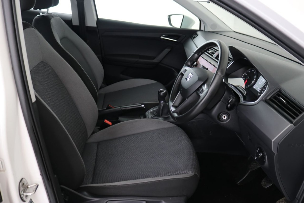 SEAT IBIZA 1.0 MPI SE TECHNOLOGY 5D 74 BHP - 2018 - £8,990