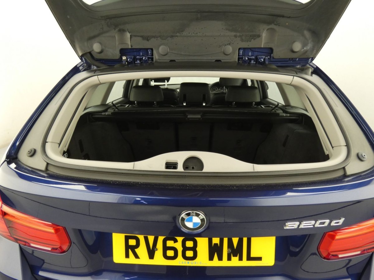 BMW 3 SERIES 2.0 320D ED PLUS TOURING 5D 161 BHP - 2018 - £15,990