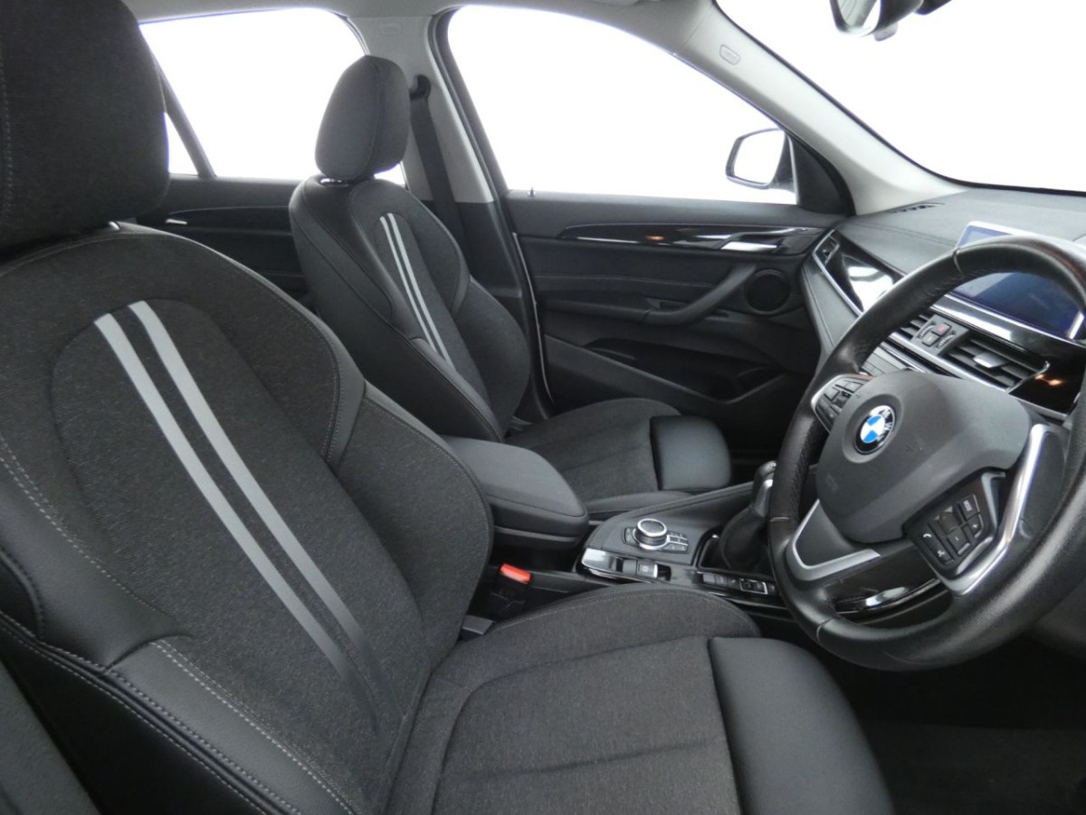 BMW X1 1.5 XDRIVE25E SPORT 5D 222 BHP - 2020 - £21,400