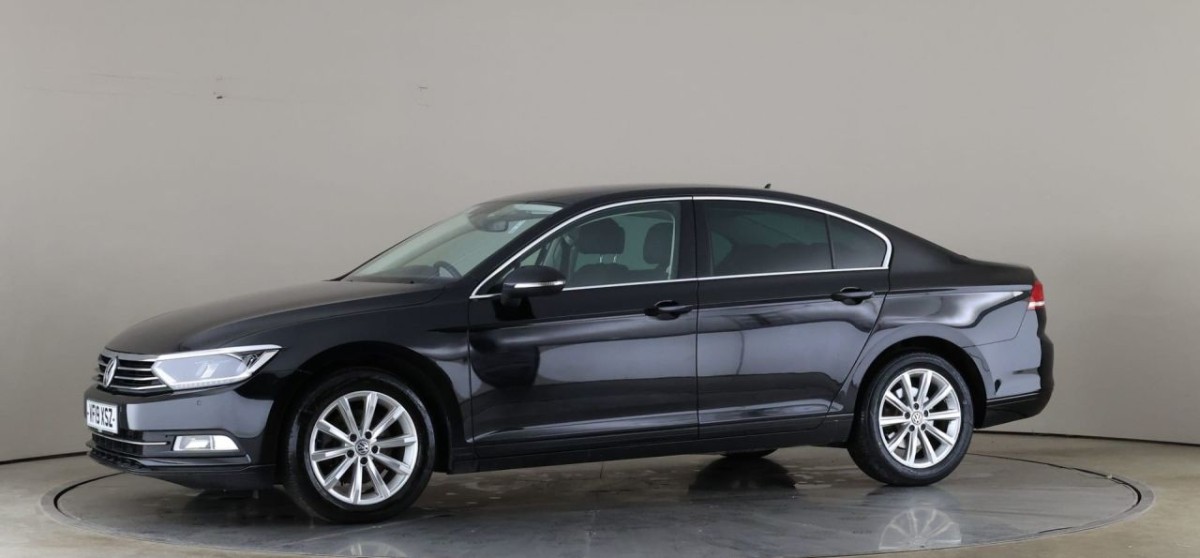 VOLKSWAGEN PASSAT 2.0 SE BUSINESS TDI DSG 4D 148 BHP - 2019 - £10,990