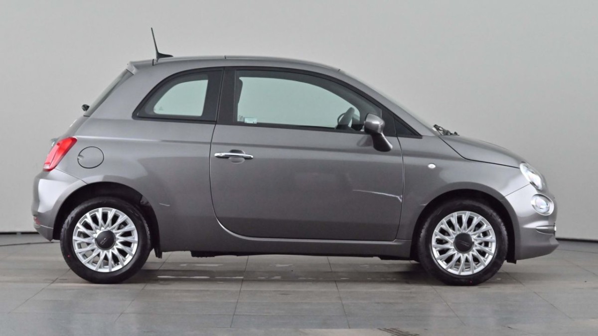 FIAT 500 1.0 LOUNGE MHEV 3D 69 BHP - 2021 - £9,990