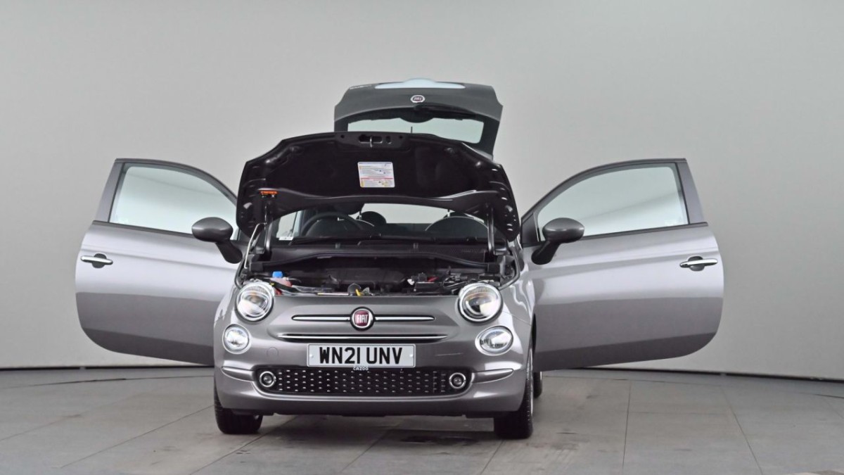 FIAT 500 1.0 LOUNGE MHEV 3D 69 BHP - 2021 - £9,990