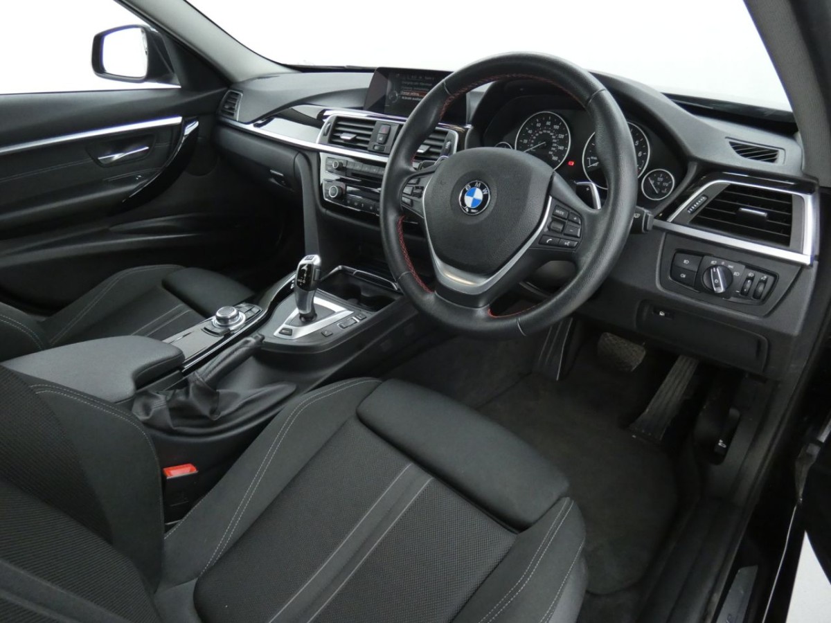 BMW 3 SERIES 2.0 330E SPORT 4D 181 BHP - 2016 - £11,990