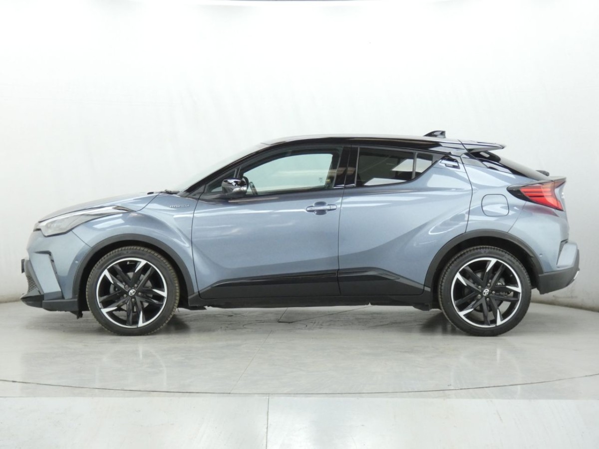 TOYOTA CHR 1.8 GR SPORT 5D 121 BHP - 2021 - £18,400