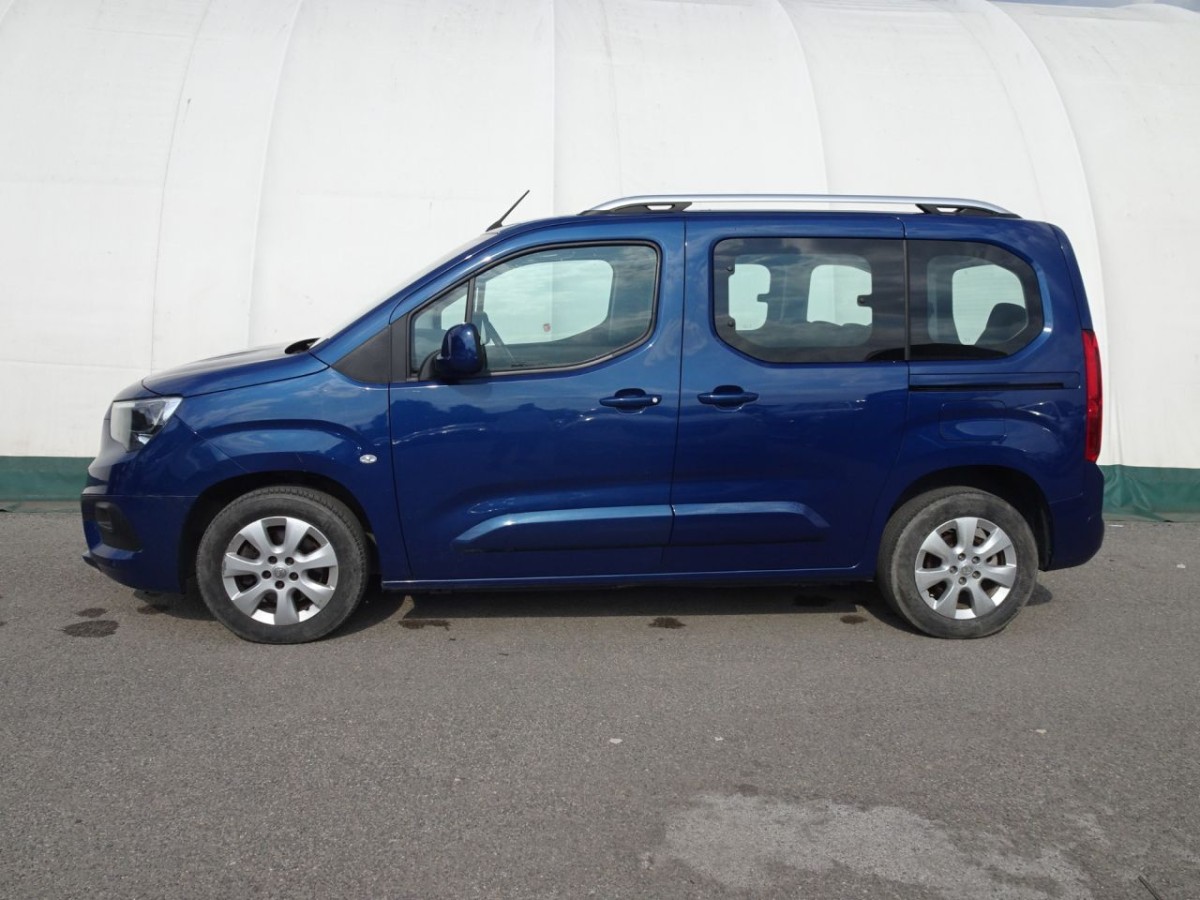 VAUXHALL COMBO LIFE 1.2 ENERGY S/S 5D 109 BHP - 2020 - £12,400