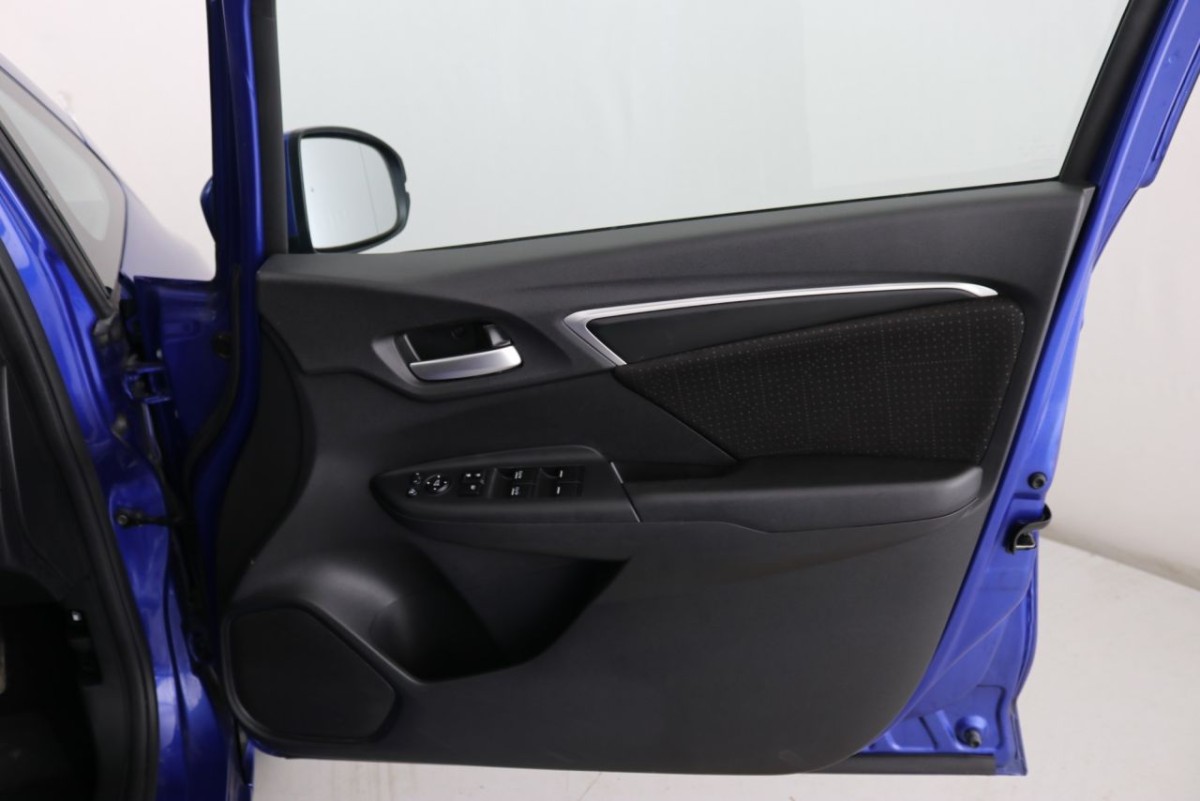 HONDA JAZZ 1.3 I-VTEC EX NAVI 5D 101 BHP - 2018 - £11,300
