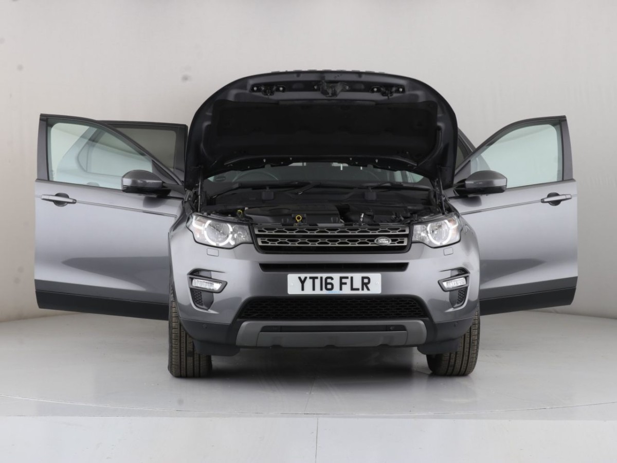 LAND ROVER DISCOVERY SPORT 2.0 TD4 SE TECH 5D 180 BHP - 2016 - £24,990