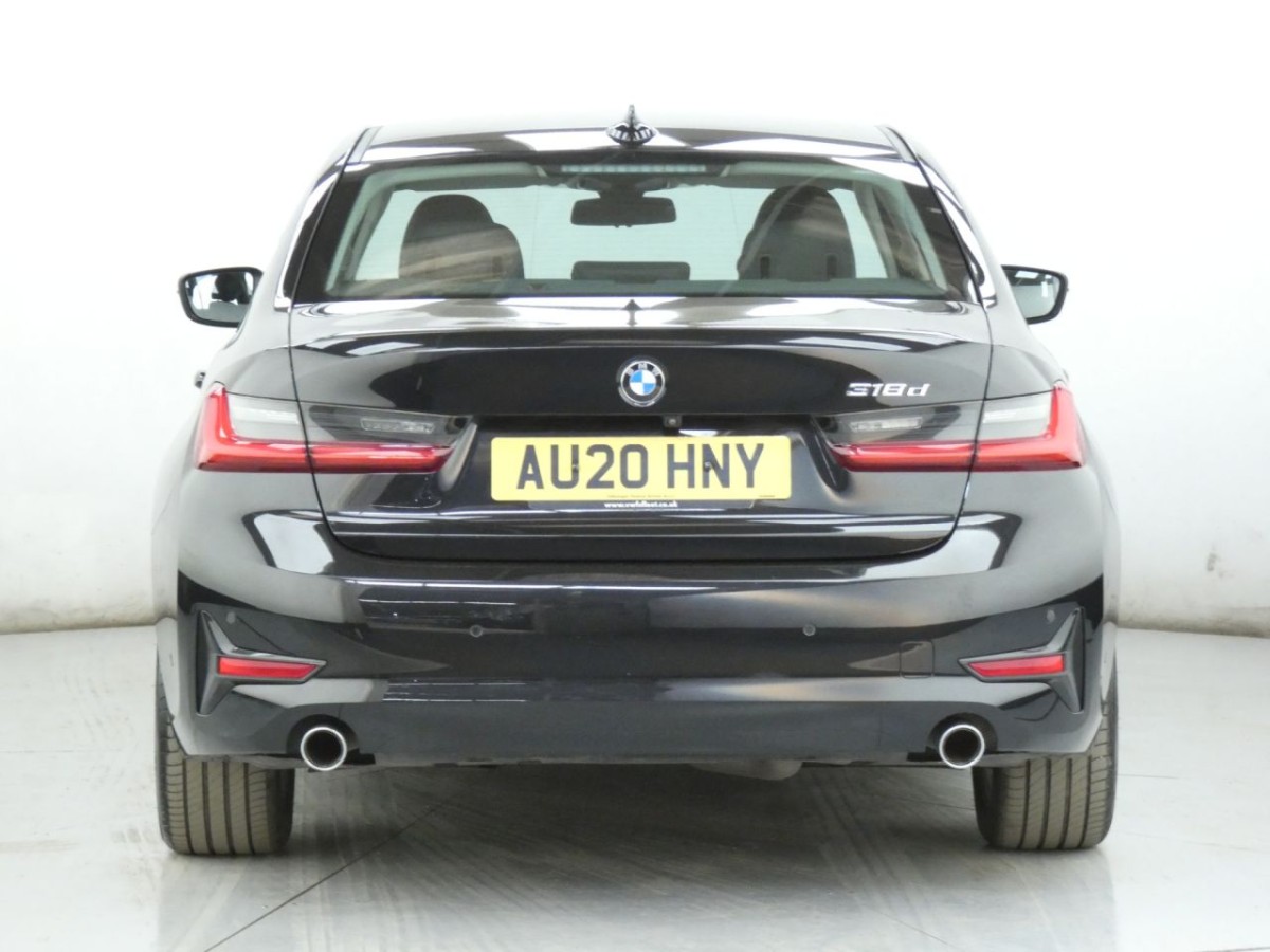 BMW 3 SERIES 2.0 318D SE 4D 148 BHP - 2020 - £15,400