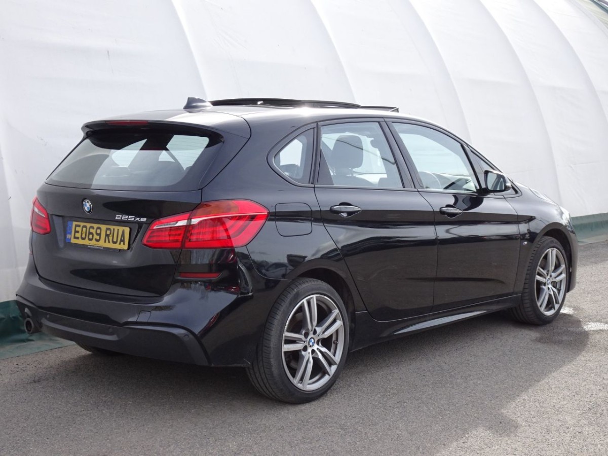BMW 2 SERIES 1.5 225XE M SPORT PREMIUM ACTIVE TOURER 5D 134 BHP - 2019 - £15,400