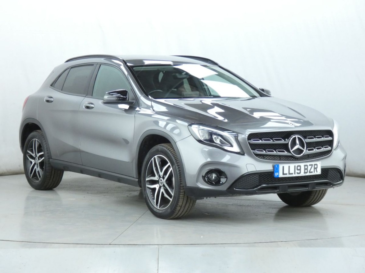 MERCEDES-BENZ GLA-CLASS 1.6 GLA 180 URBAN EDITION 5D 121 BHP - 2019 - £17,400