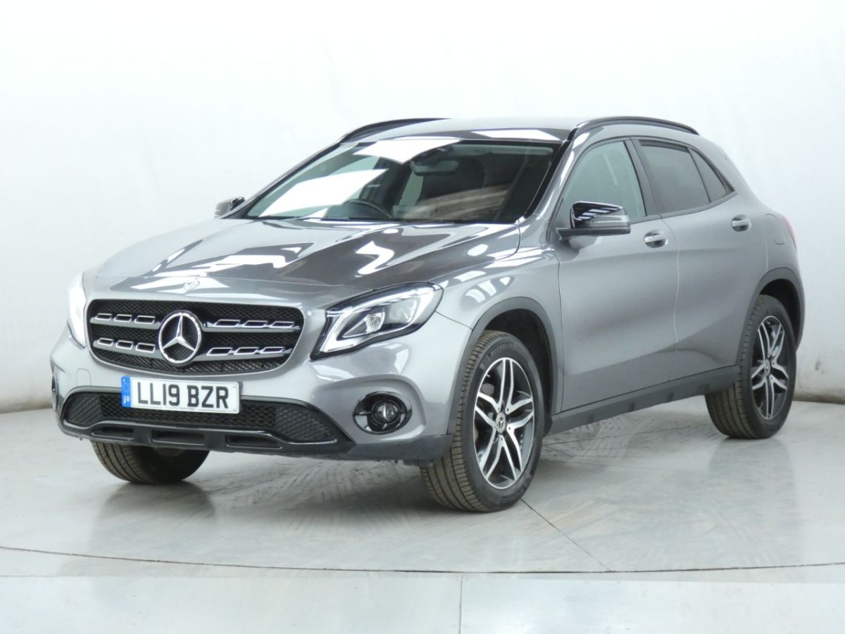 MERCEDES-BENZ GLA-CLASS 1.6 GLA 180 URBAN EDITION 5D 121 BHP - 2019 - £17,400